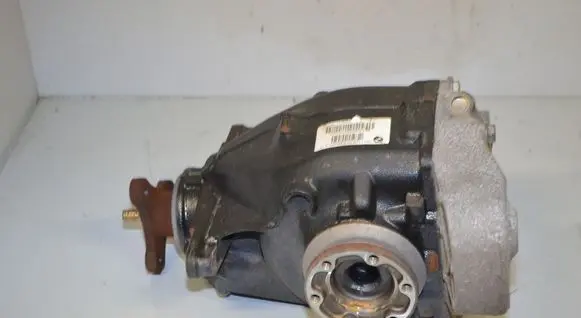 BMW X1 E84 Rear differential 7611129 33107611129 33107611130