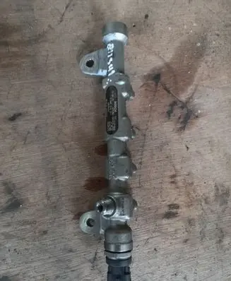 Opel Insignia A Fuel main line pipe 0445214221