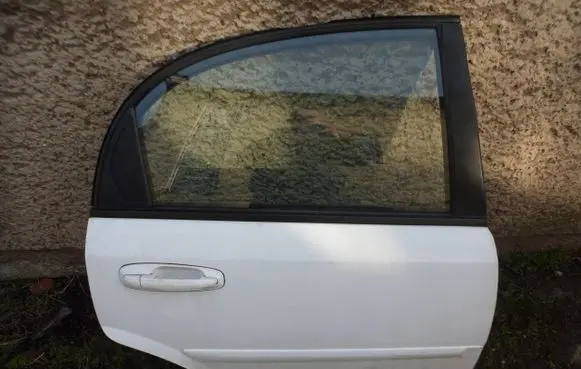 Chevrolet Lacetti Rear door