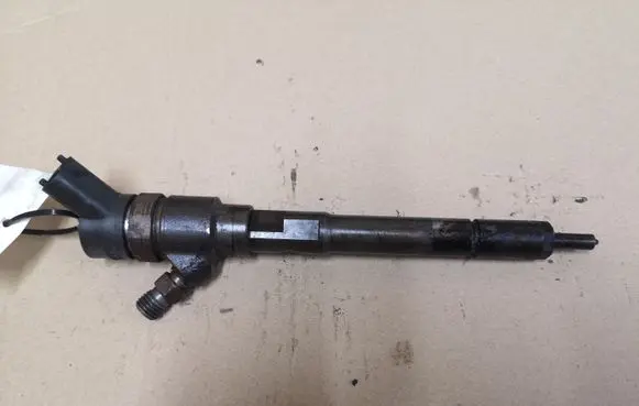KIA Sportage Fuel injector 0445110258
