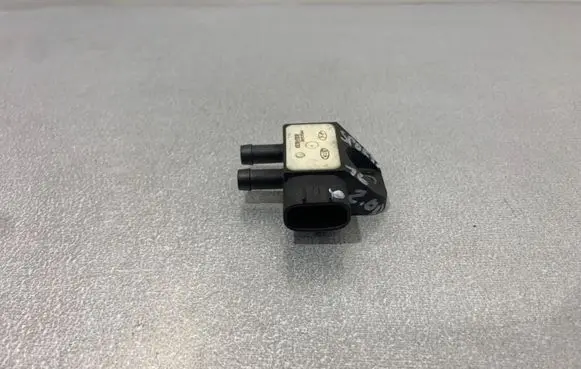 KIA Sportage Exhaust gas pressure sensor 392102F600 9022090001