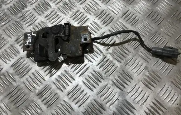 Mazda 5 Engine bonnet/hood lock/catch 