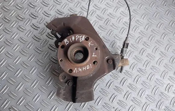 Peugeot Bipper Front wheel hub