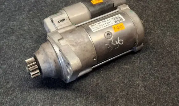 Volkswagen Golf VII Starter motor 02Z911024L