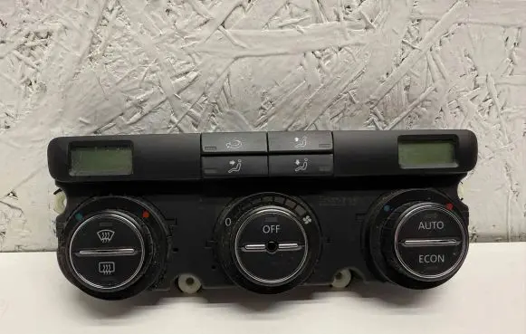 Volkswagen PASSAT B6 Climate control unit 74641430 22020552