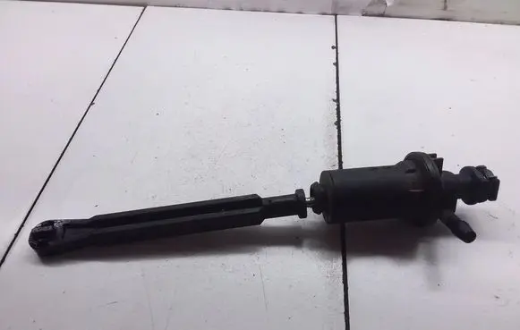 Opel Vivaro Clutch master cylinder 93857432