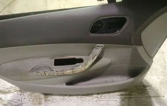 Peugeot 308 Front door card panel trim