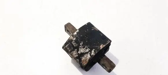 Mercedes-Benz E W210 Engine mount bracket