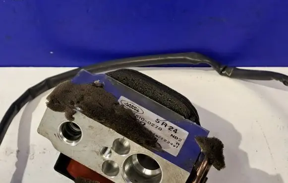 Land Rover Range Rover L405 Air conditioning (A/C) expansion valve MF4475100270