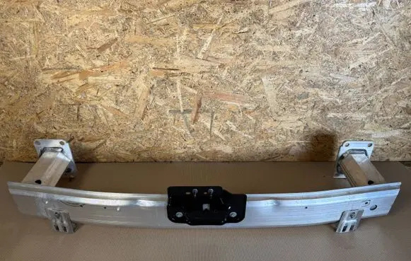 Peugeot 3008 II Front bumper support beam 9824513780 PBR06822A1