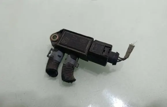 Land Rover Discovery Sport Exhaust gas pressure sensor GX735L200AA