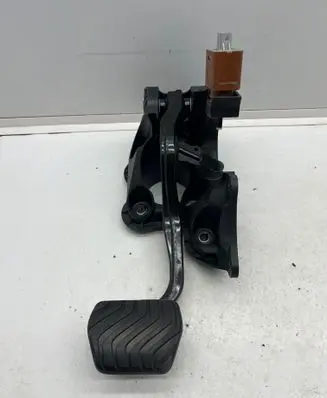Renault Megane E-Tech Brake pedal 465015MP0A P71A 20220608