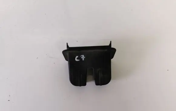 Audi A6 S6 C7 4G Tailgate/boot lid lock trim 4H0827520
