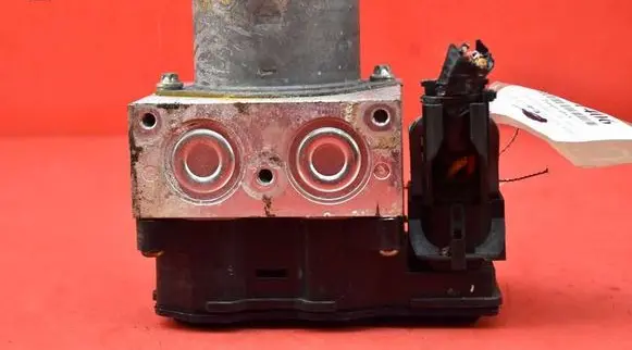 Ford Mondeo MK IV ABS Pump 8G91-2C405-AB
