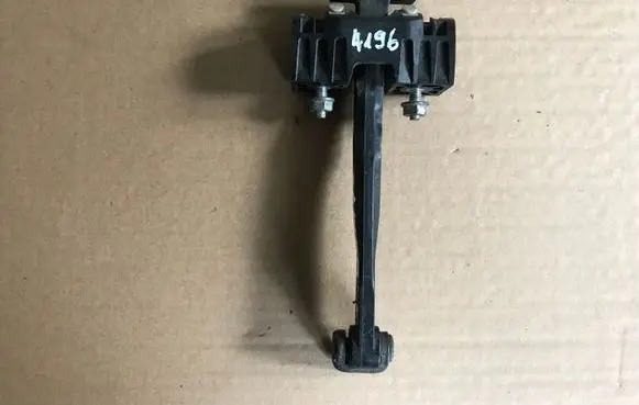 Opel Zafira B Rear door check strap stopper 13227947