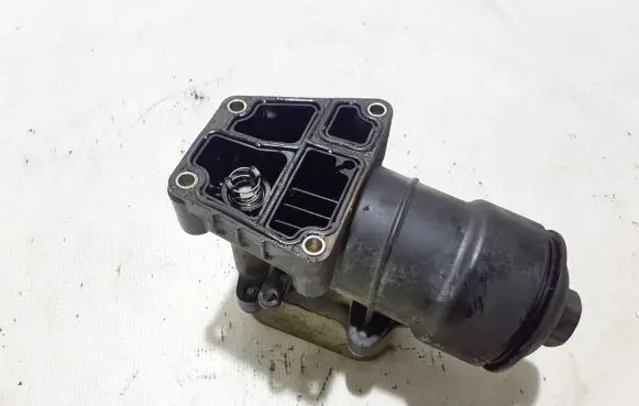 Volkswagen Amarok Oil filter mounting bracket 03L115389C
