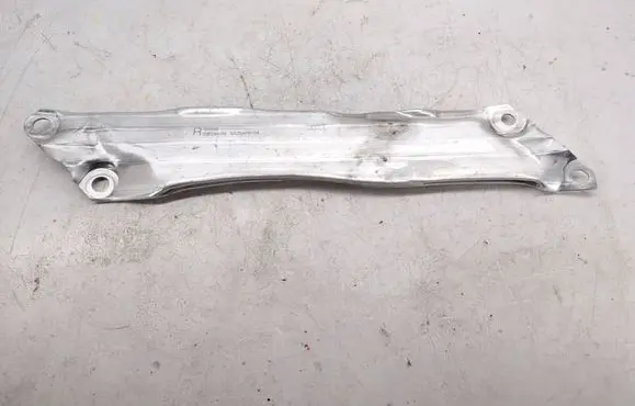 BMW 7 G70 Front strut bar 355319 5A26AF604 150922