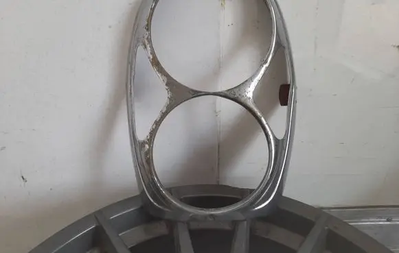 Mercedes-Benz 250 280 W108 Under headlight/headlamp trim A22.5