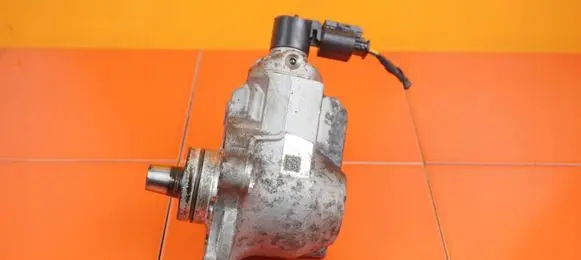 Ford Transit Custom Fuel injection high pressure pump GK2QSB395AA YLF6