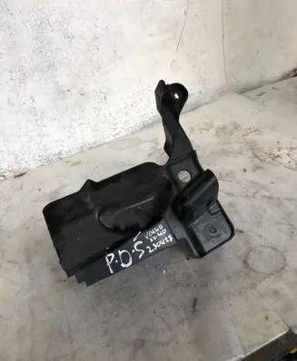 Volvo XC40 Front bumper mounting bracket 31497881