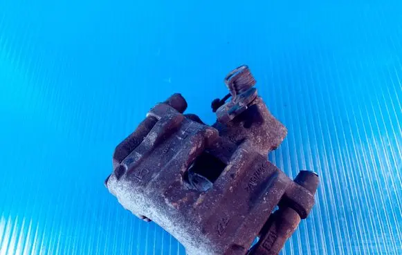 Ford Fiesta Front brake caliper RTX89501 A426C