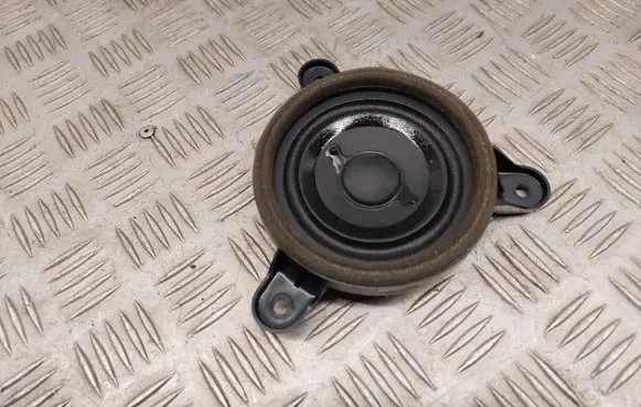 Audi A8 S8 D4 4H Front door speaker 4H0035397
