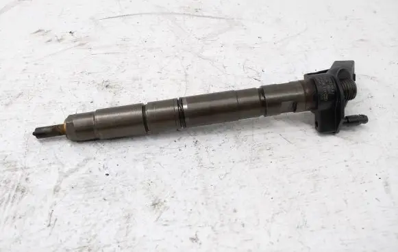 Audi A6 S6 C6 4F Fuel injector 059130277AJ 04451150543122 07100500911