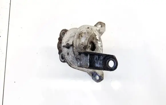 Opel Zafira A Engine mount bracket 90575772