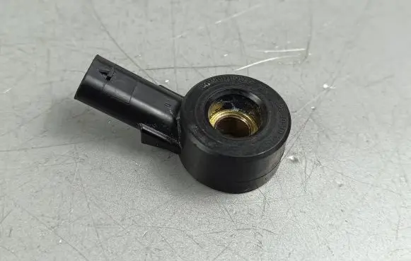 Jeep Grand Cherokee WL Detonation knock sensor 68313570AA