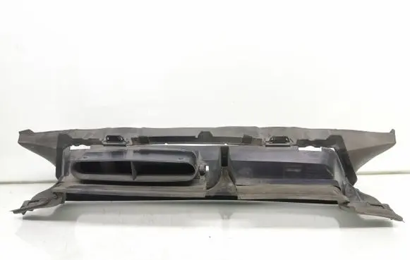 Volvo XC70 Intercooler air guide/duct channel 9190500 9190725