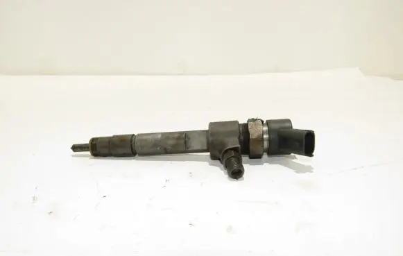 Fuel injector