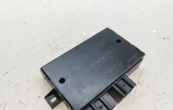 Volkswagen Touareg II Tow bar trailer control unit/module 7P0907383B 5DS01015420