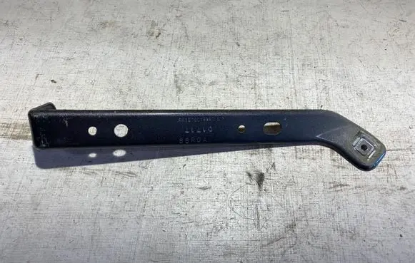 Ford Mustang VI Fender mounting bracket FR3B16C199BC