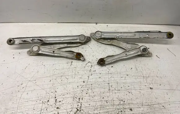 Mercedes-Benz 190 W201 Engine bonnet/hood hinges 2018800528 A2018800528 2018800228