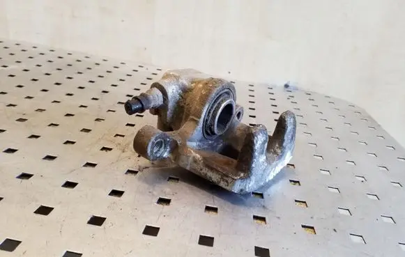 Peugeot 4007 Rear brake caliper