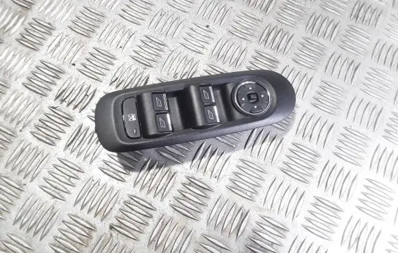 Ford Mondeo MK IV Electric window control switch 7S7T14A132AB A29129G6691 29122009