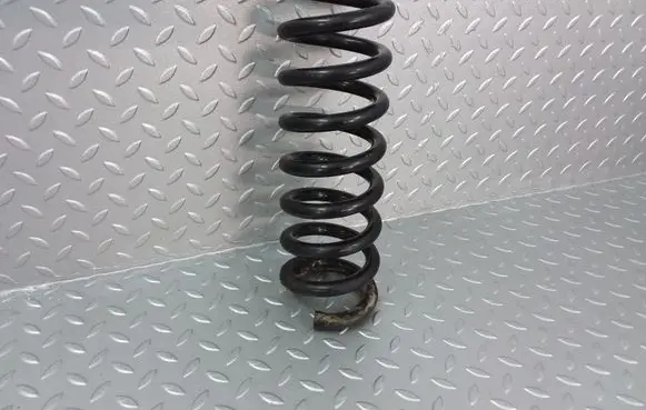 Mercedes-Benz C W204 Rear coil spring A2043240304 2043240304