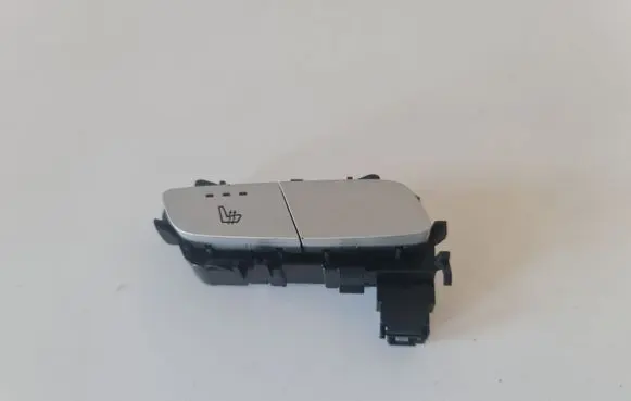 Mercedes-Benz C W205 Seat heating switch A2059050004