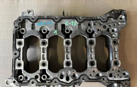 Opel Astra K Engine block 55569916 55569916GC