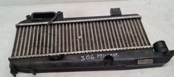 Peugeot 306 Intercooler radiator 9615209580 50277534
