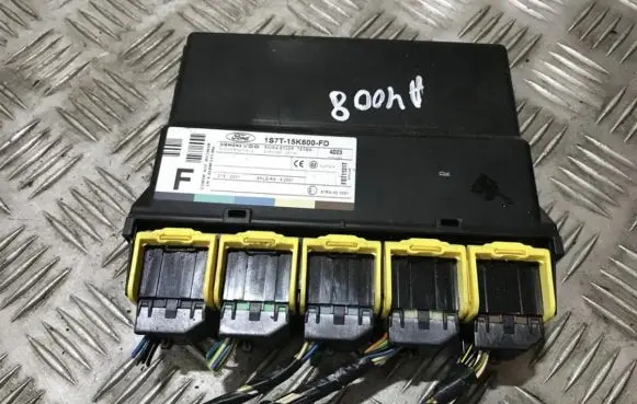 Ford Focus Comfort/convenience module 1s7t15k600fd 1s7t-15k600-fd