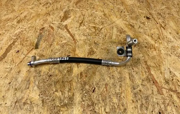 Nissan Leaf II (ZE1) Air conditioning (A/C) pipe/hose 924404NR0B