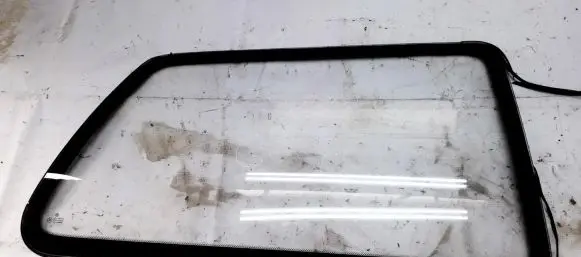 Volkswagen Golf III Rear side window