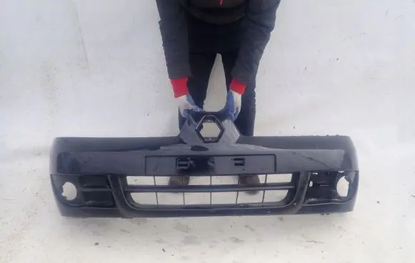 Renault Clio III Front bumper