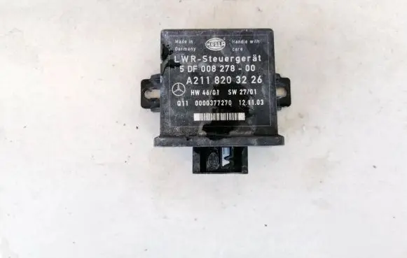 Mercedes-Benz E W211 Light module LCM A2118203226 5df008278-00