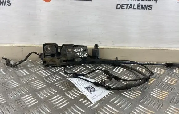 Volkswagen PASSAT CC Engine bonnet/hood lock/catch 3C2823531A