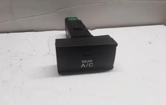 KIA Sportage Air conditioning (A/C) switch 202002962 621W05010
