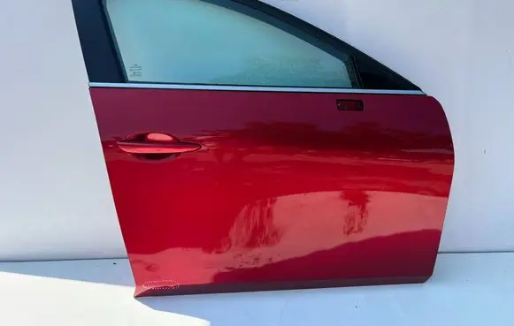 Mazda 3 Front door