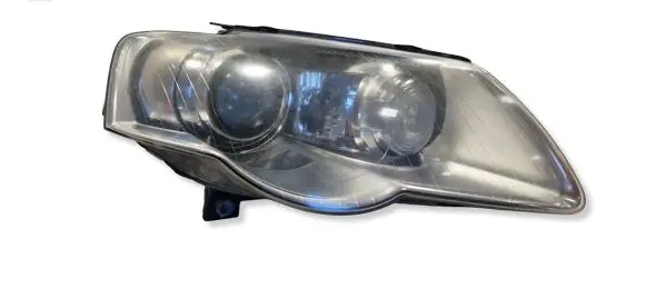 Volkswagen PASSAT B6 Headlight/headlamp 