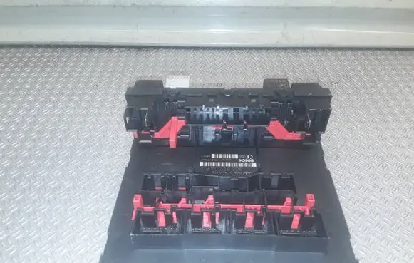 Volkswagen PASSAT B6 Comfort/convenience module 3C0937049J